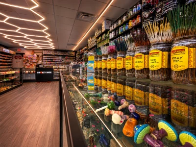 Inside Smokey Broz